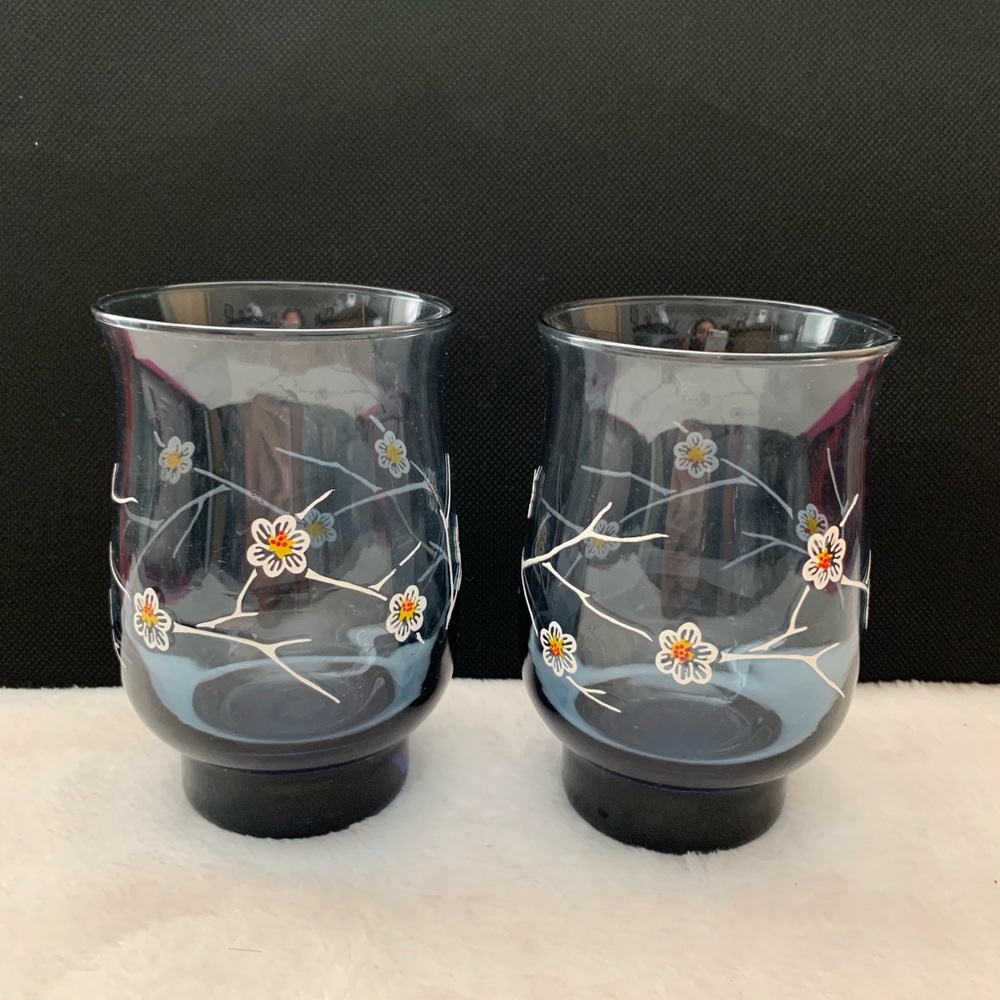 Vintage Libby tumblers Smokey blue dog wood flower